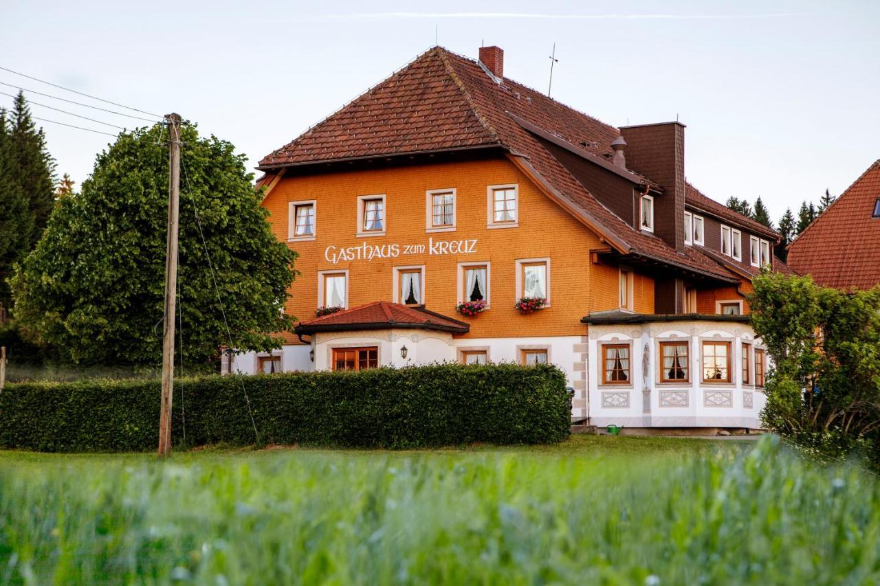 Gasthaus Zum Kreuz Sankt Margen Exterior photo